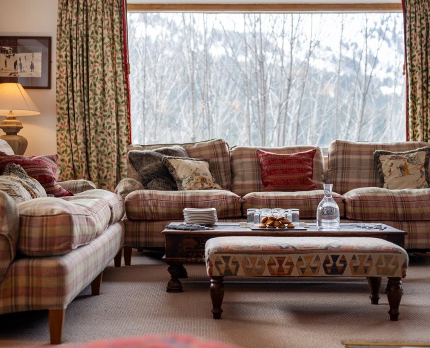 Chalet Loden Meribel living room madeleines 1