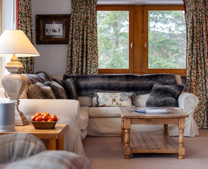 Chalet Loden Meribel sofas close up 2