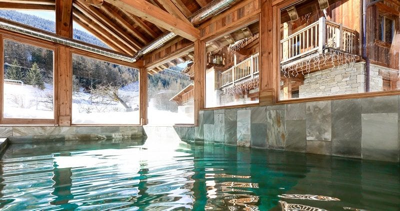 Loup Blanc swimming pool
