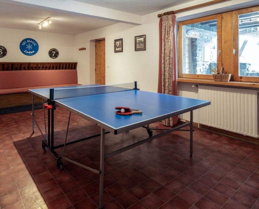 Ski Magic Chalet Loden table tennis 1