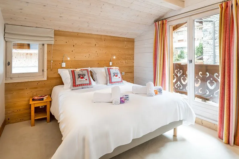 bedroom twin 800px 2