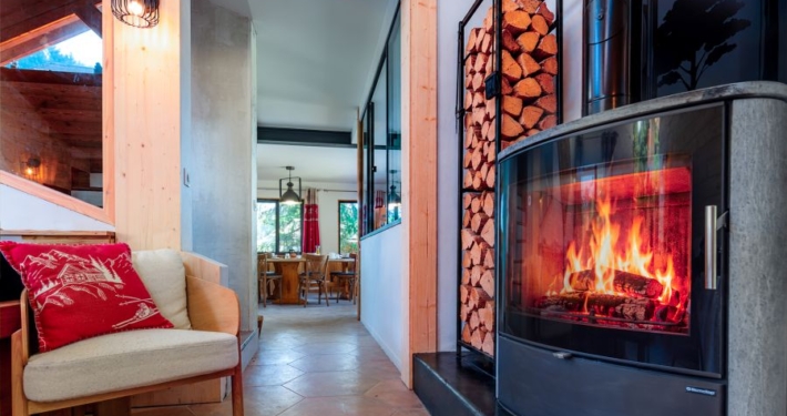 Log burner in Chalet Yeti, La Tania