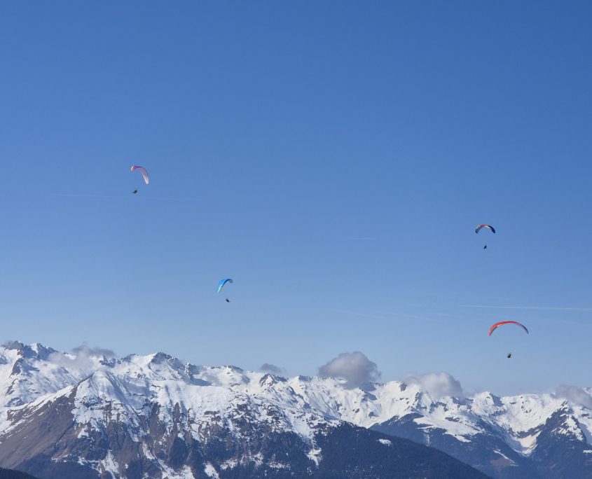 paragliders loze