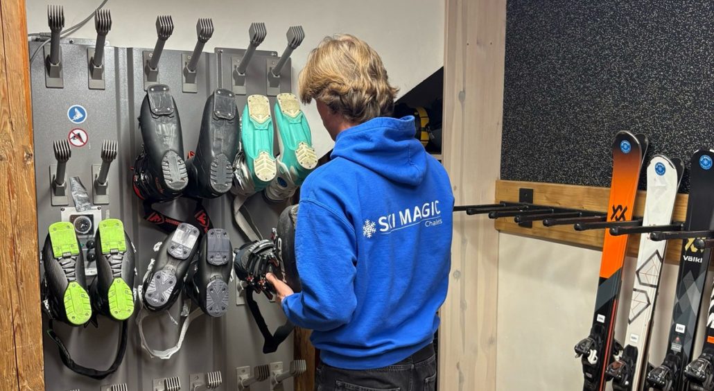 ski hire boot warmer landscape