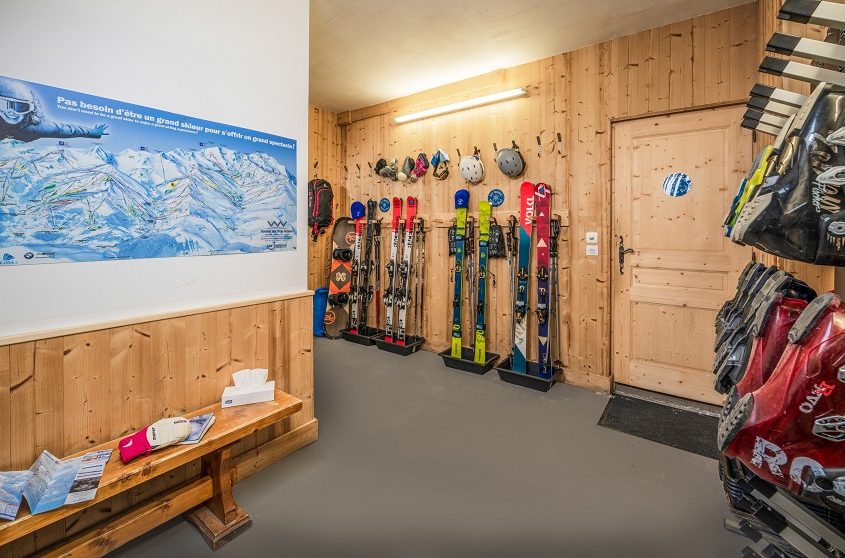 ski room 900px 2
